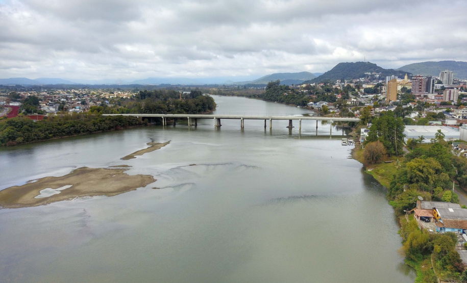 Nova ponte viabiliza importante eixo de crescimento de União da Vitória. Foto: José Fernando Ogura/AEN