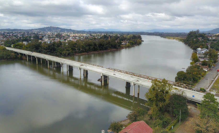 Nova ponte viabiliza importante eixo de crescimento de União da Vitória. Foto: José Fernando Ogura/AEN