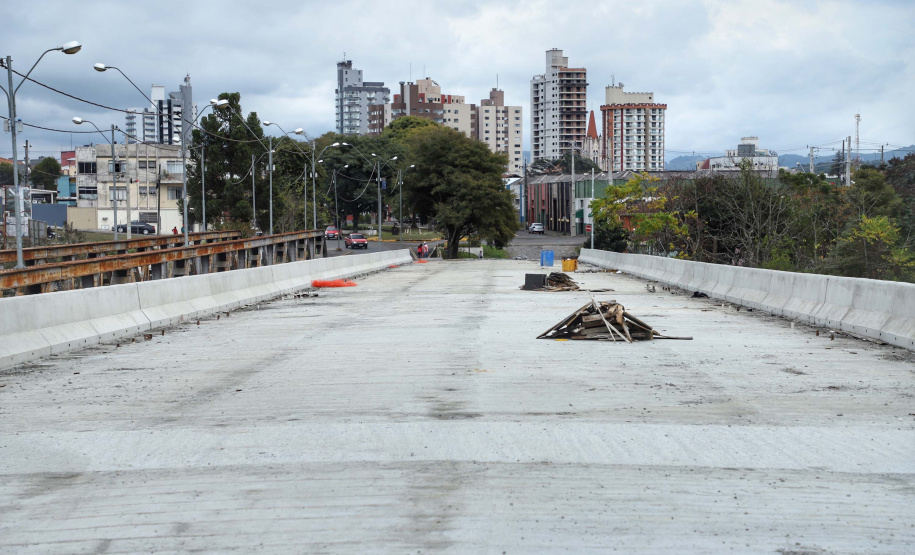 Nova ponte viabiliza importante eixo de crescimento de União da Vitória. Foto: José Fernando Ogura/AEN