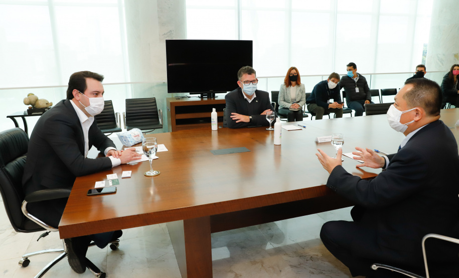 O Paraná recebeu 400 mil máscaras cirúrgicas do Escritório Econômico e Cultural de Taipei no Brasil, organização que representa os interesses de Taiwan no País