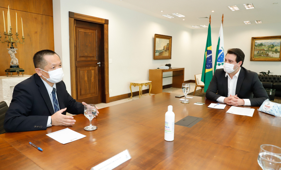O Paraná recebeu 400 mil máscaras cirúrgicas do Escritório Econômico e Cultural de Taipei no Brasil, organização que representa os interesses de Taiwan no País