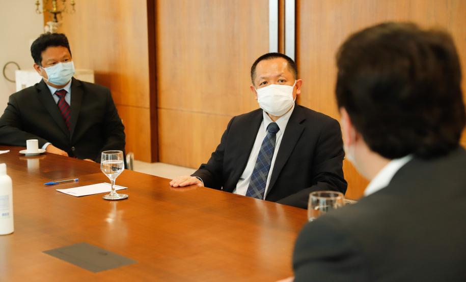 O Paraná recebeu 400 mil máscaras cirúrgicas do Escritório Econômico e Cultural de Taipei no Brasil, organização que representa os interesses de Taiwan no País