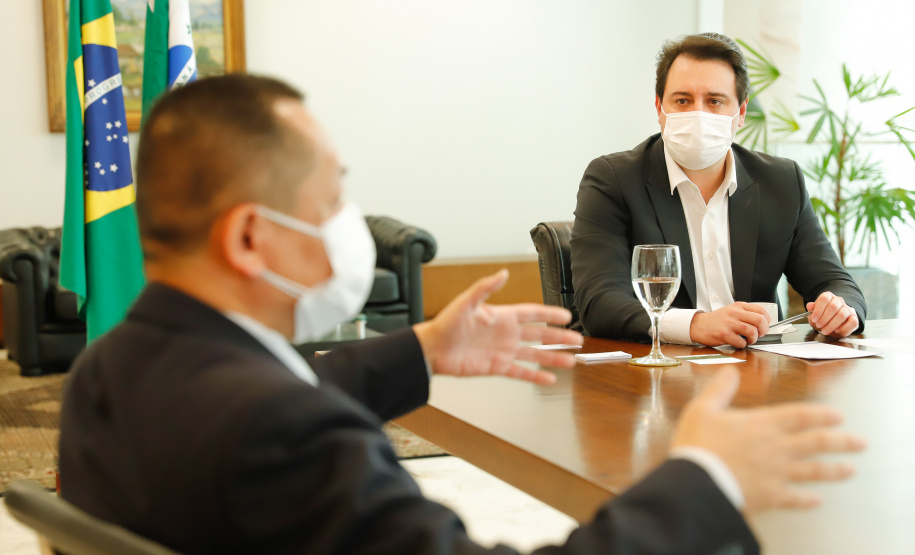 O Paraná recebeu 400 mil máscaras cirúrgicas do Escritório Econômico e Cultural de Taipei no Brasil, organização que representa os interesses de Taiwan no País