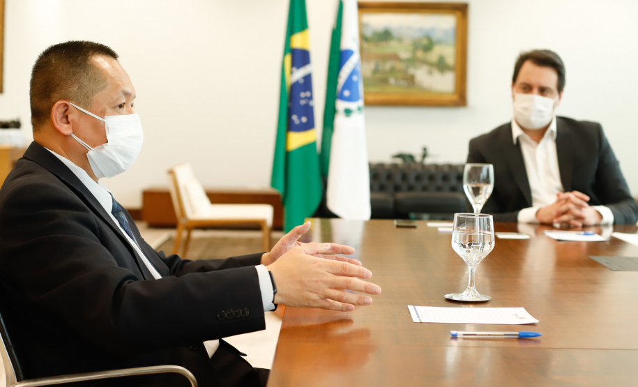 O Paraná recebeu 400 mil máscaras cirúrgicas do Escritório Econômico e Cultural de Taipei no Brasil, organização que representa os interesses de Taiwan no País