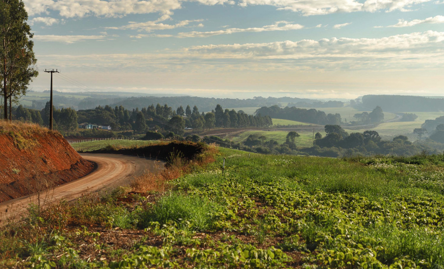 Asfalto na PR-912 garante novos tempos a Coronel Domingos SoaresFoto: José Fernando Ogura/AEN