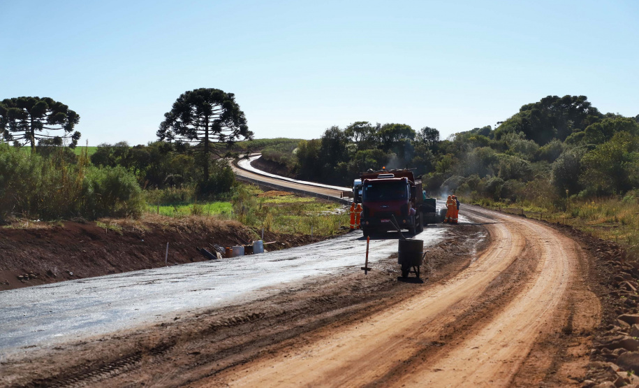 Asfalto na PR-912 garante novos tempos a Coronel Domingos SoaresFoto: José Fernando Ogura/AEN