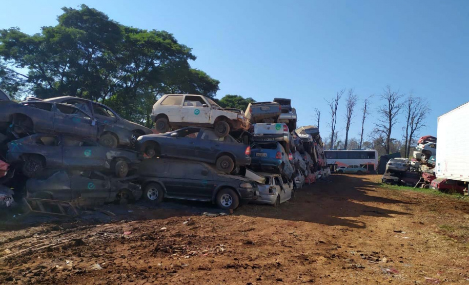Polícia Civil remove 1,6 mil veículos de pátios em Cascavel. Foto: polícia Civil