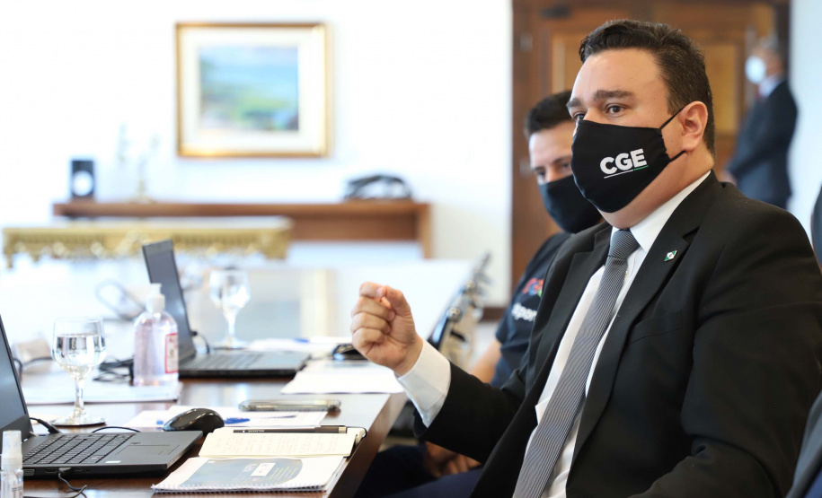 O Governo do Estado consolida os últimos detalhes para avançar no desenvolvimento do Projeto Harpia, ferramenta tecnológica que vai aumentar o controle sobre o dinheiro público, combater a corrupção e transformar o Paraná no Estado mais transparente do País. O modelo foi apresentado nesta quarta-feira (24) pela Controladoria-Geral do Estado (CGE) ao governador Carlos Massa Ratinho Junior.