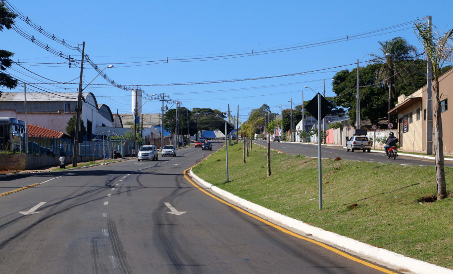 Praça remodelada, feira gastronômica em local coberto, rua revitalizada com mais segurança para motoristas e pedestres e uma escola nova voltada para o ensino médio. O pacote de investimentos do Governo do Estado em Arapongas, na Região Norte, totaliza R$ 13,1 milhões.