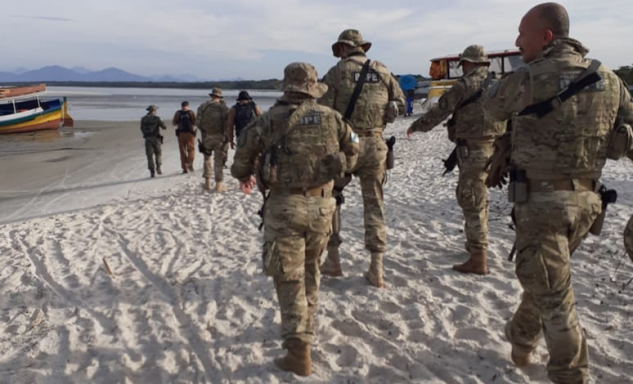 Reforço da presença da PM na Ilha do Mel inibe tráfico de drogas e invasão de áreas de proteção ambiental
. Foto:PMPR