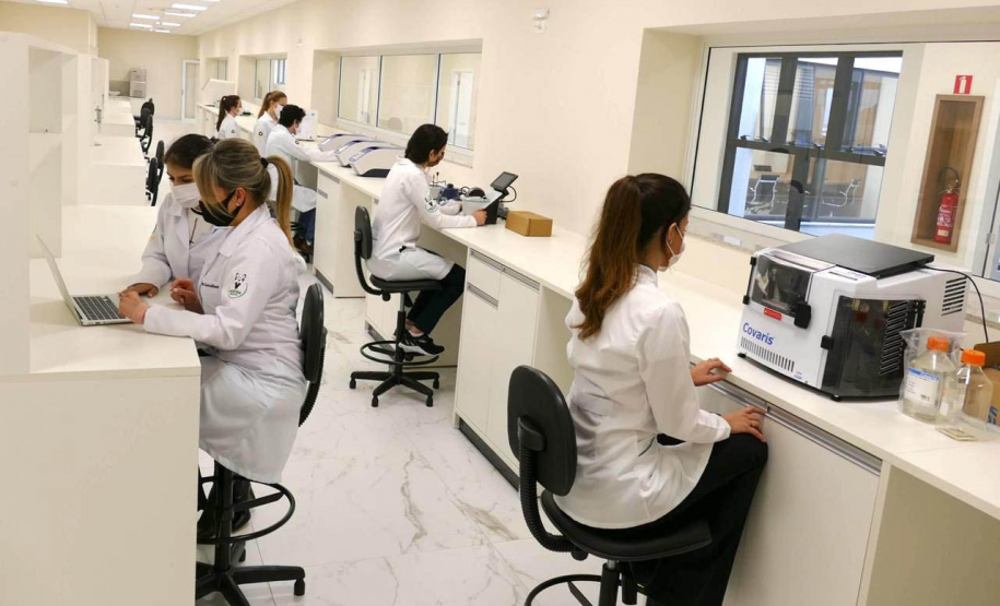 Pesquisadores paranaenses lideram estudo inédito sobre a COVID-19 no Brasil. Foto:SETI