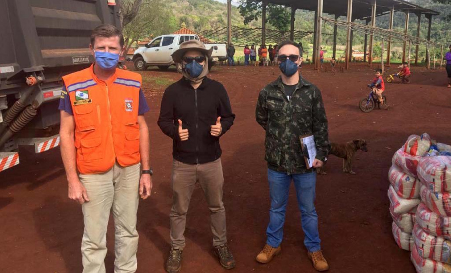 Defesa Civil Estadual apoia FUNAI na entrega de cestas básicas em aldeias indígenas no Paraná. Foto:Defesa Civil