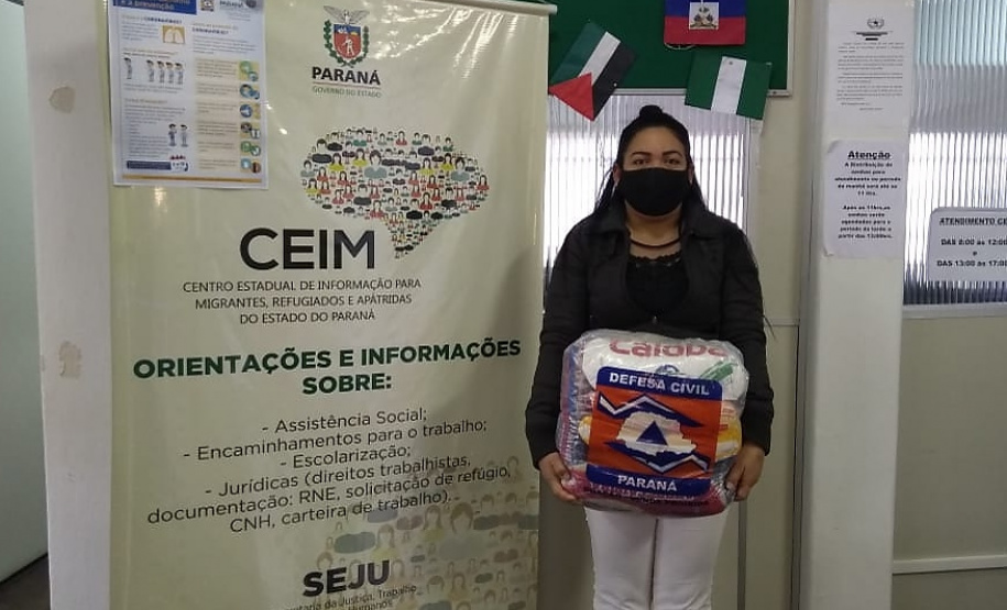 As cestas foram doadas pela Defesa Civil do Paraná e vão beneficiar principalmente haitianos, venezuelanos, cubanos e angolanos cadastrados no Ceim e em outros organismos de direitos humanos que atendem a esta população.
Foto: SEJUF