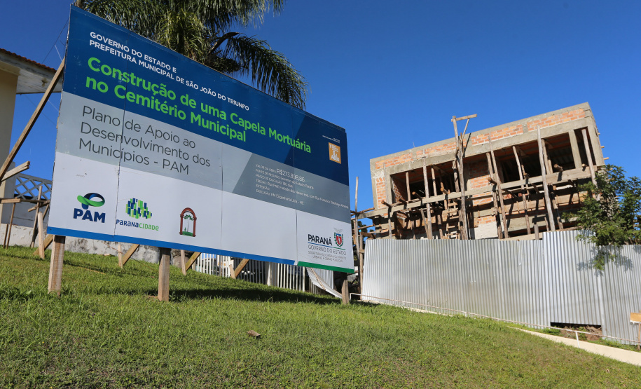 Capela Morturia SJ Triunfo A Secretaria de Desenvolvimento Urbano e Obras Públicas está investindo R$ 273 mil para a construção da nova capela mortuária do município (o prédio original é de 1996), além de R$ 370 mil para o novo muro e uma rampa de acesso ao cemitério. Foto: Geraldo Bubniak/AEN