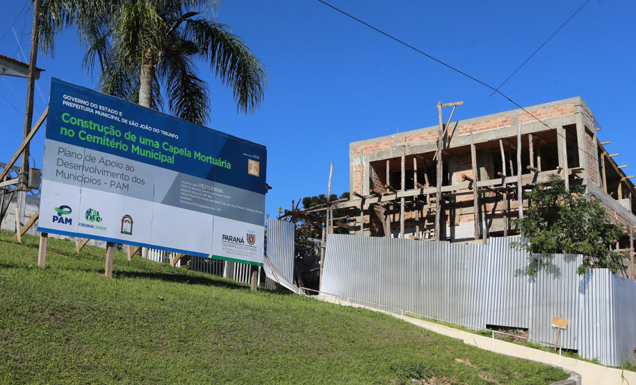 Capela Morturia SJ Triunfo A Secretaria de Desenvolvimento Urbano e Obras Públicas está investindo R$ 273 mil para a construção da nova capela mortuária do município (o prédio original é de 1996), além de R$ 370 mil para o novo muro e uma rampa de acesso ao cemitério. Foto: Geraldo Bubniak/AEN