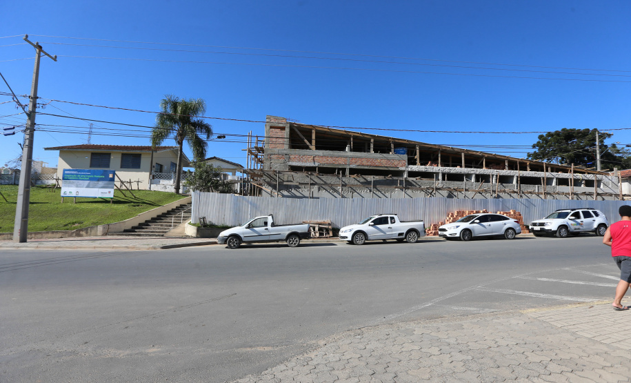 Capela Morturia SJ Triunfo A Secretaria de Desenvolvimento Urbano e Obras Públicas está investindo R$ 273 mil para a construção da nova capela mortuária do município (o prédio original é de 1996), além de R$ 370 mil para o novo muro e uma rampa de acesso ao cemitério. Foto: Geraldo Bubniak/AEN