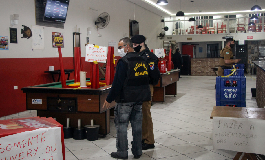 Curitiba, 04 de Julho de 2020. AIFU realiza fiscalização de estabelecimentos comerciais com foco no cumprimento de protocolos sanitários contra a COVID-19.