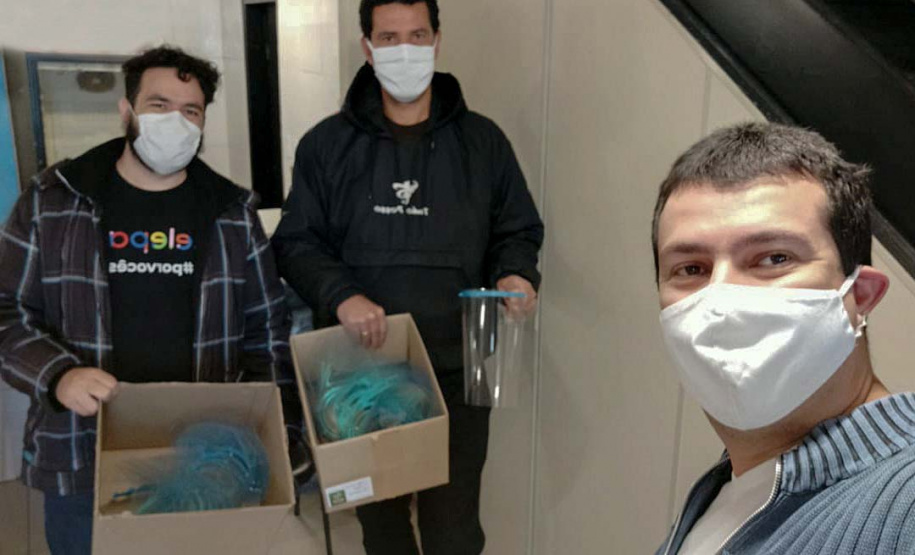 Comunidades recebem máscaras da Celepar para atuação voluntária
. Foto: Celepar