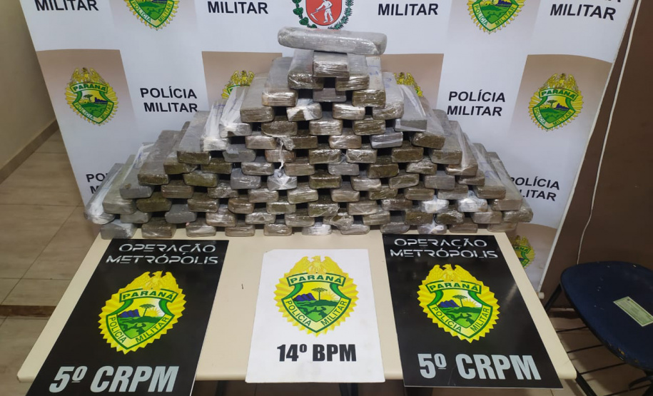 A Operação Metrópolis, ação conjunta entre as forças de segurança da região Oeste, resultou em 281 prisões e 61 mandados de Prisão cumpridos, além de 3,9 toneladas de drogas e 25 armas de fogo retiradas de circulação, entre os dias 26 de junho até esta segunda-feira (06/07). Foto:SESP