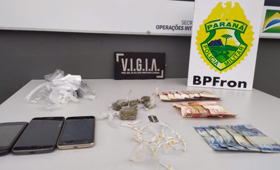 A Operação Metrópolis, ação conjunta entre as forças de segurança da região Oeste, resultou em 281 prisões e 61 mandados de Prisão cumpridos, além de 3,9 toneladas de drogas e 25 armas de fogo retiradas de circulação, entre os dias 26 de junho até esta segunda-feira (06/07). Foto:SESP