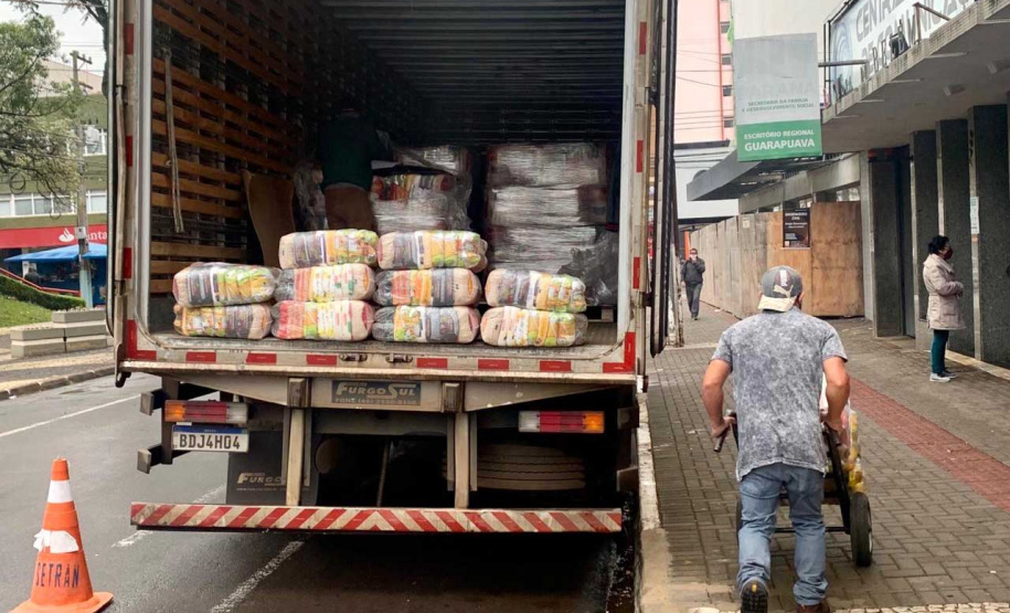 Governo distribui 20 mil cestas básicas às famílias de pessoas com deficiência em vulnerabilidade social no Paraná
. Foto:SEJUF