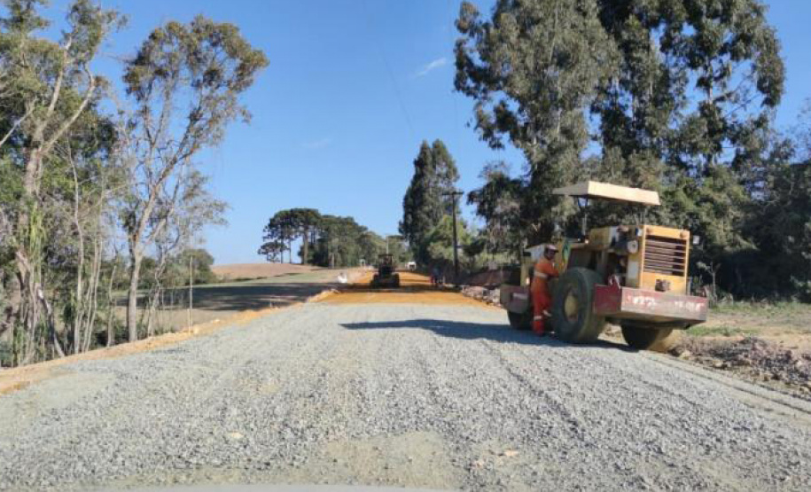 Pavimentação em Araucária facilita escoamento de produtos
. Foto:SEDU