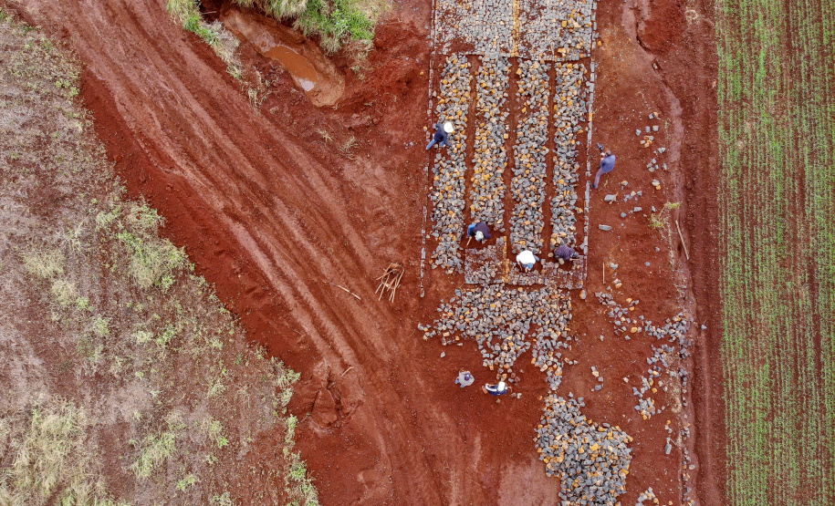 VIRMOND - Estrada Rural.