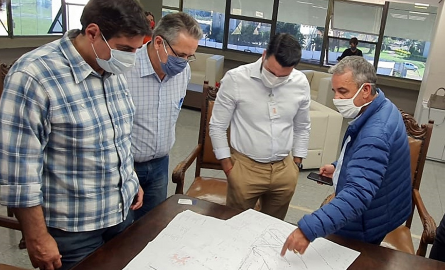 Obra de R$ 14 milhões vai melhorar abastecimento e diminuir intervenções na malha viária
Foto: Sanepar