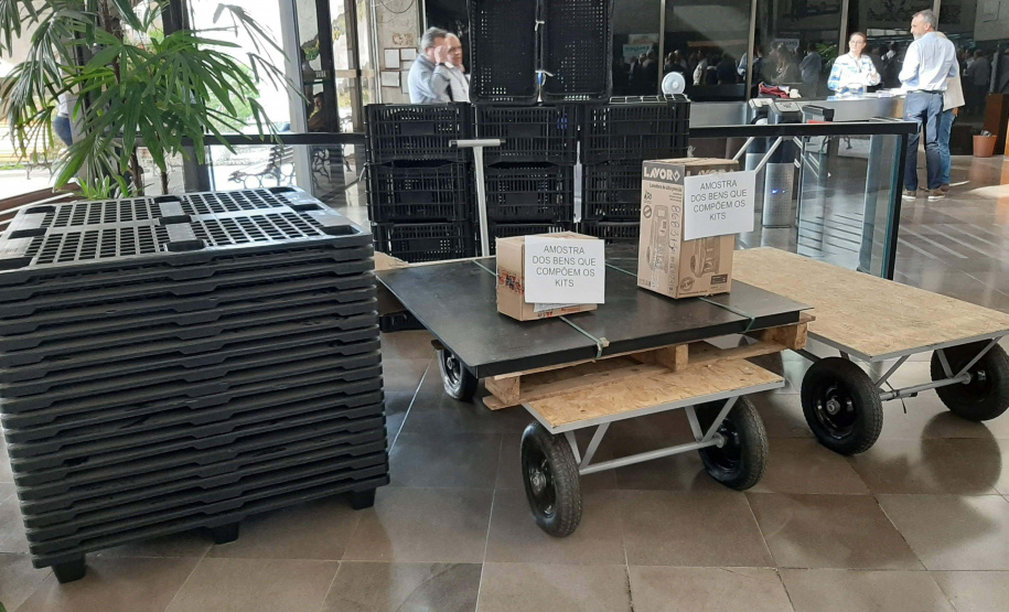 Governo entrega kits para fortalecimento da agricultura familiar
.FOTO:SEAB