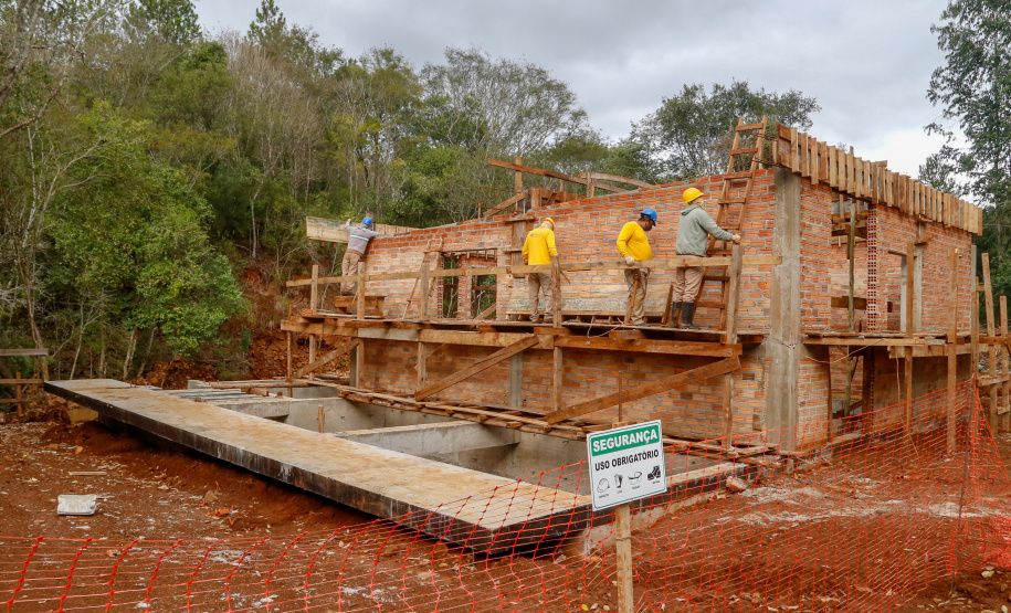 Obras da Sanepar em Laranjeiras do Sul.