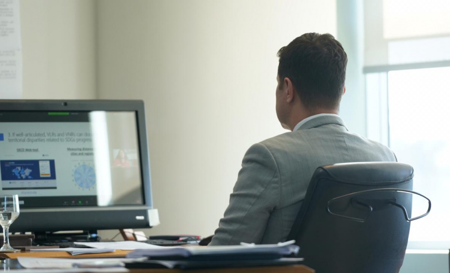 O Governo do Paraná publica este mês um documento com a adequação e resultados das metas e indicadores dos Objetivos de Desenvolvimento Sustentável (ODS), reforçando o compromisso do Estado com a Agenda 2030 da ONU