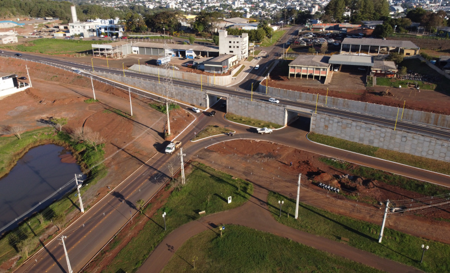 Trincheira Fco Beltrao Trincheira no acesso ao bairro Padre Ulrico, no cruzamento da Avenida Natalino Faust com a Rua Marília em Francisco Beltrao.Foto: Geraldo Bubniak/AEN