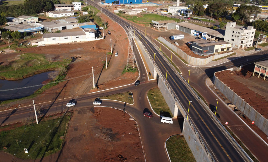 Trincheira Fco Beltrao Trincheira no acesso ao bairro Padre Ulrico, no cruzamento da Avenida Natalino Faust com a Rua Marília em Francisco Beltrao.Foto: Geraldo Bubniak/AEN