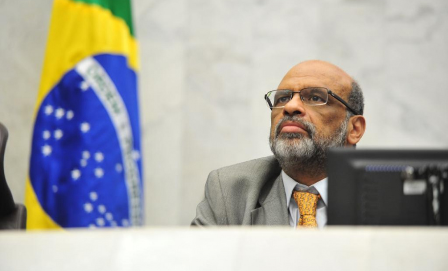 Para ampliar o debate acerca dos efeitos da Covid-19 nos estados e discutir os desafios gerados pela pandemia, bem como buscar soluções conjuntas, a Secretaria da Fazenda do Paraná realiza no próximo dia 24/07 o 2º Webinar Impactos da Pandemia: Desafios e Oportunidades no Setor Público