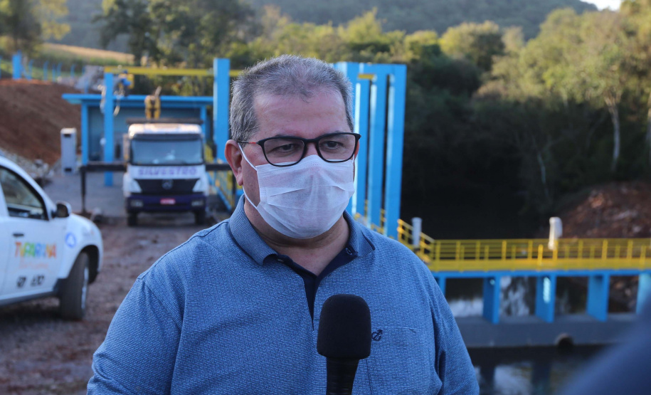 Barragem Cascavel As obras da nova captação de água de Cascavel nas margens do Rio São José, no Distrito de São Salvador, a barragem no rio, as estações de bombeamento e um desarenador, que terá a função de retirar os materiais mais pesados da água, como areia e terra. A nova estrutura ampliará em 25% a capacidade de tratamento de água no município. Entrevista com o gerente regional da Companhia de Saneamento do Paraná (Sanepar), Renato Bueno.Foto: Geraldo Bubniak/AEN