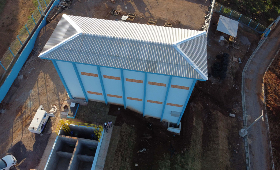 Barragem Cascavel As obras da nova captação de água de Cascavel nas margens do Rio São José, no Distrito de São Salvador, a barragem no rio, as estações de bombeamento e um desarenador, que terá a função de retirar os materiais mais pesados da água, como areia e terra. A nova estrutura ampliará em 25% a capacidade de tratamento de água no município.Foto: Geraldo Bubniak/AEN