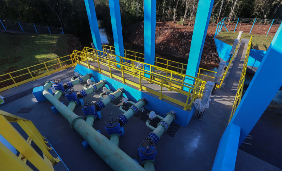 Barragem Cascavel As obras da nova captação de água de Cascavel nas margens do Rio São José, no Distrito de São Salvador, a barragem no rio, as estações de bombeamento e um desarenador, que terá a função de retirar os materiais mais pesados da água, como areia e terra. A nova estrutura ampliará em 25% a capacidade de tratamento de água no município.Foto: Geraldo Bubniak/AEN