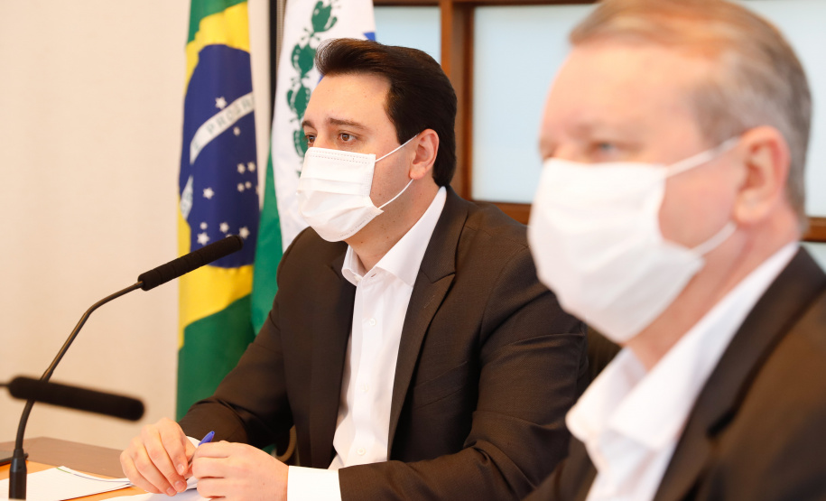 O governador Carlos Massa Ratinho Junior se reuniu por videoconferência nesta segunda-feira (20) com os 30 deputados federais que representam o Paraná em Brasília para discutir modelagem, obras e trechos previstos no novo Anel de Integração