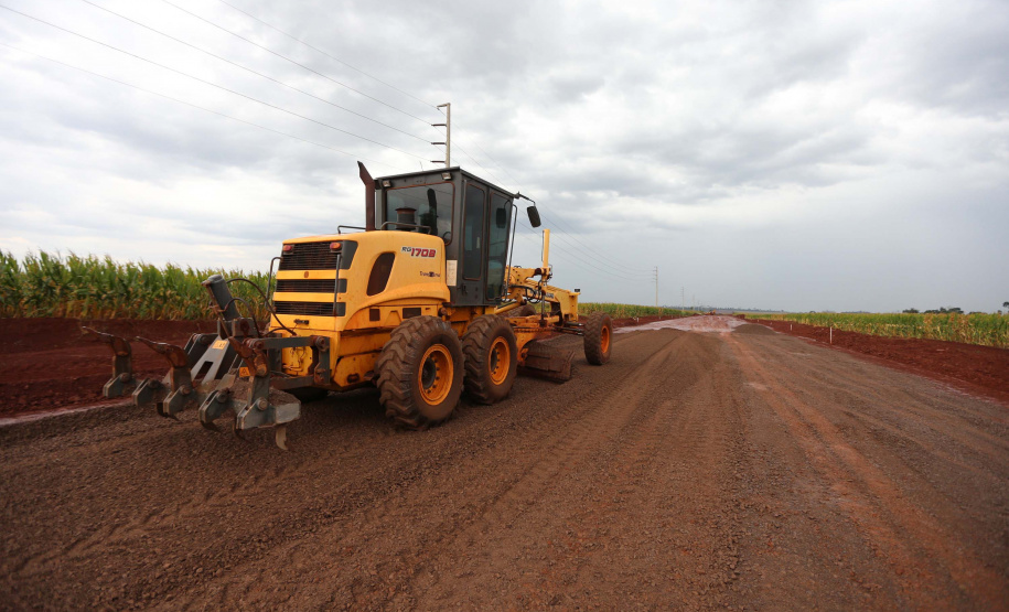 Contorno Palotina Obras do contorno viário de Palotina que terá extensão de cerca de 16 km e está sendo construído para desviar o trânsito de caminhões do centro da cidade.Foto: Geraldo Bubniak/AEN