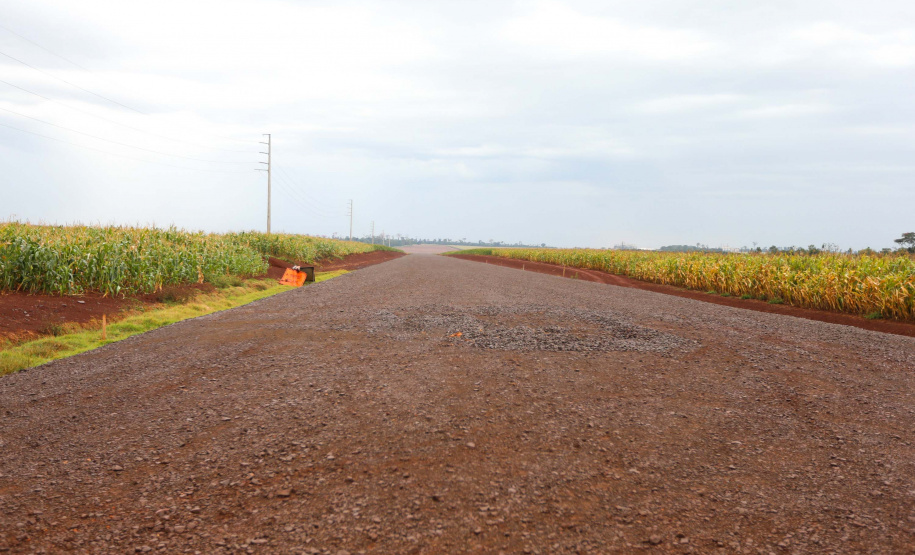 Contorno Palotina Obras do contorno viário de Palotina que terá extensão de cerca de 16 km e está sendo construído para desviar o trânsito de caminhões do centro da cidade.Foto: Geraldo Bubniak/AEN