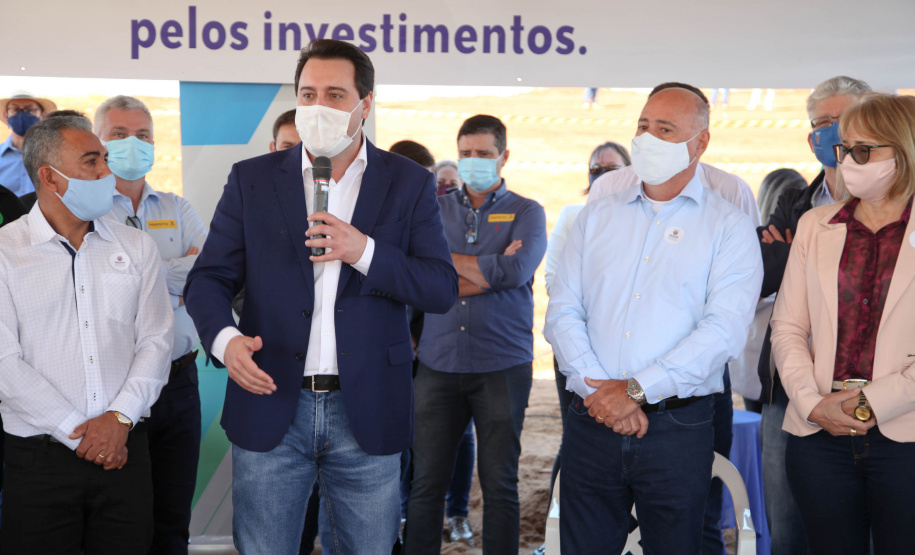 Piracanjuba São Jorge D'Oeste, município com pouco mais de 9 mil habitantes, no Sudoeste do Paraná, vai abrigar a maior fábrica de queijo do Brasil. A unidade é da Piracanjuba e ficará em um espaço de 48,74 hectares, nas margens da PR-281. O anúncio foi feito nesta terça-feira (21), em solenidade com a presença do governador Carlos Massa Ratinho Junior. Ari Dias/AEN