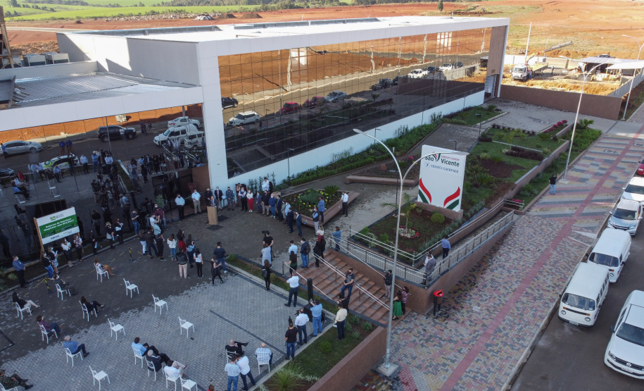 Cancer Center Guarapuava Foi inaugurada nesta quarta-feira (22) a primeira etapa do Cancer Center de Guarapuava, na região central do Estado. O prédio abriga a ala de quimioterapia e o Instituto para a Pesquisa do Câncer (IPEC), um dos maiores centros de pesquisa genômica do País.
22/07/2020 - Foto: Geraldo Bubniak/AEN