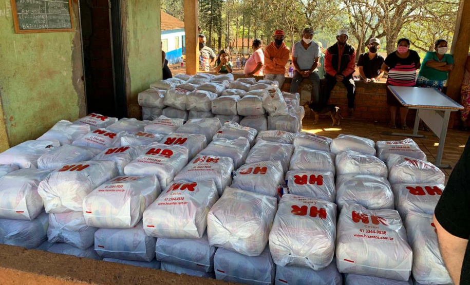 Cestas básicas são entregues às famílias com as crianças e adolescentes indígenas e de comunidades tradicionais
. Foto:SEJUF