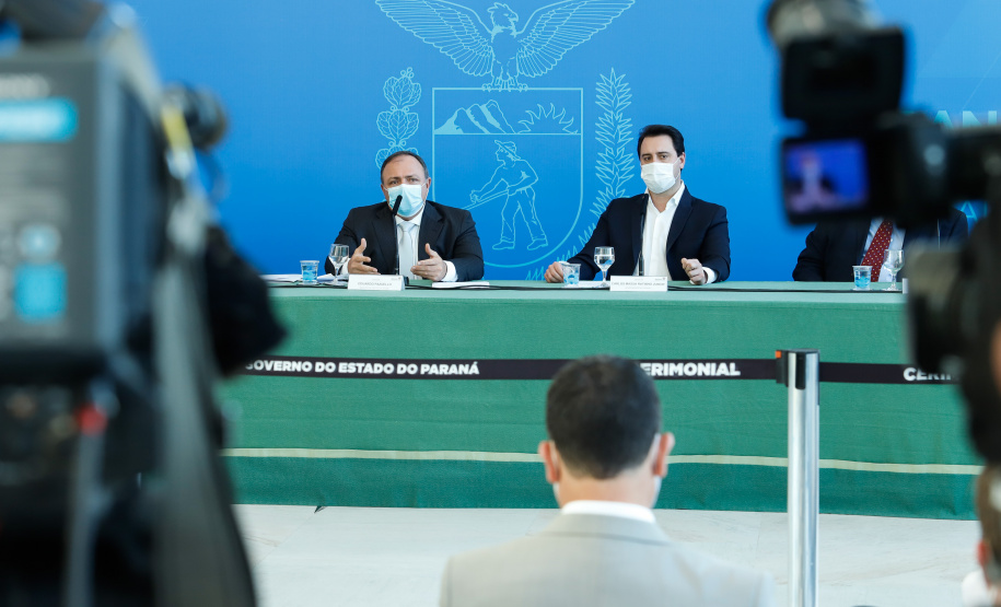 Governador Carlos Massa Ratinho Junior, recebe o ministro interino Eduardo Pazuello.