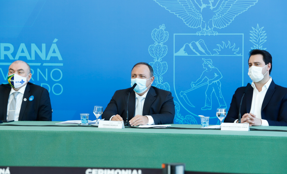 Governador Carlos Massa Ratinho Junior, recebe o ministro interino Eduardo Pazuello.