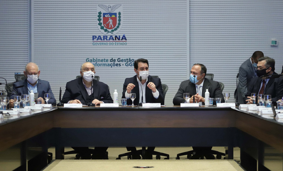 Governador Carlos Massa Ratinho Junior, recebe o ministro interino Eduardo Pazuello.