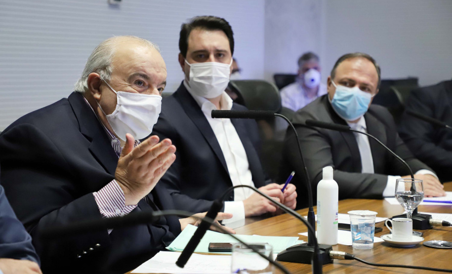 Governador Carlos Massa Ratinho Junior, recebe o ministro interino Eduardo Pazuello.