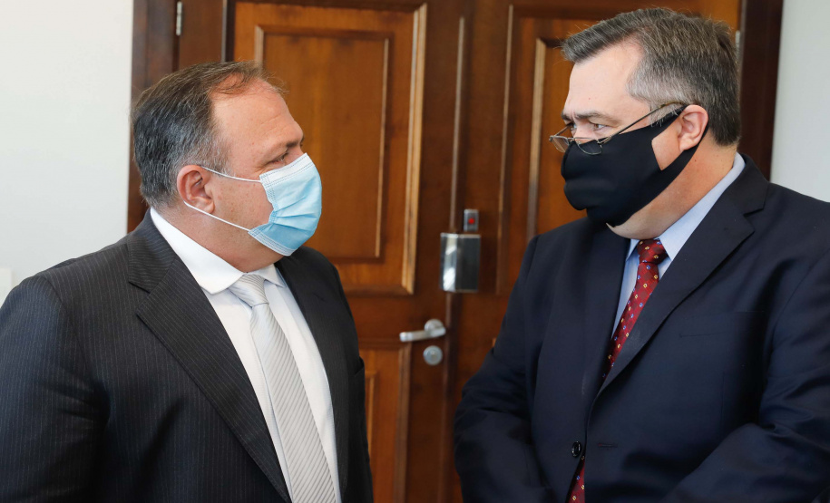 Governador Carlos Massa Ratinho Junior, recebe o ministro interino Eduardo Pazuello.