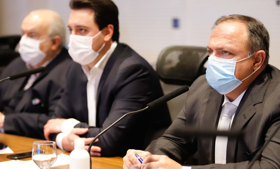 Governador Carlos Massa Ratinho Junior, recebe o ministro interino Eduardo Pazuello.