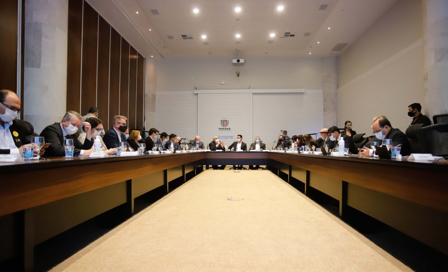 Governador Carlos Massa Ratinho Junior, recebe o ministro interino Eduardo Pazuello.